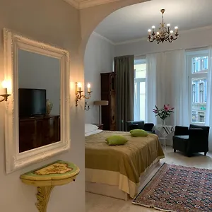 Nb Old Town Aparthotel