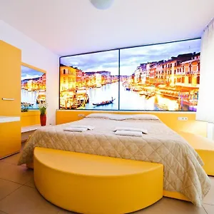 Hotell Autosole 4*