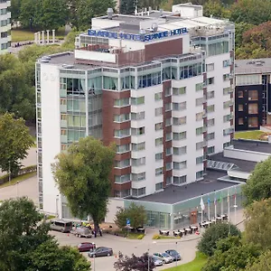 Hotel Islande With Free Parking 4*