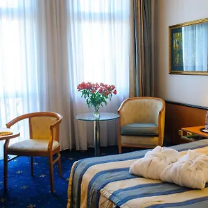 Roma 4* Riga