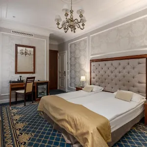 Gertrude Self Check-in Hotell 4*