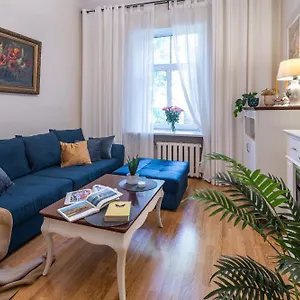 Apartment Alunana Premium & Fireplace In Art Nouveau District, 63 Sqm, 1870s, Self Check-in Riga