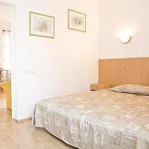 B&B Hotel B&B Riga 리가